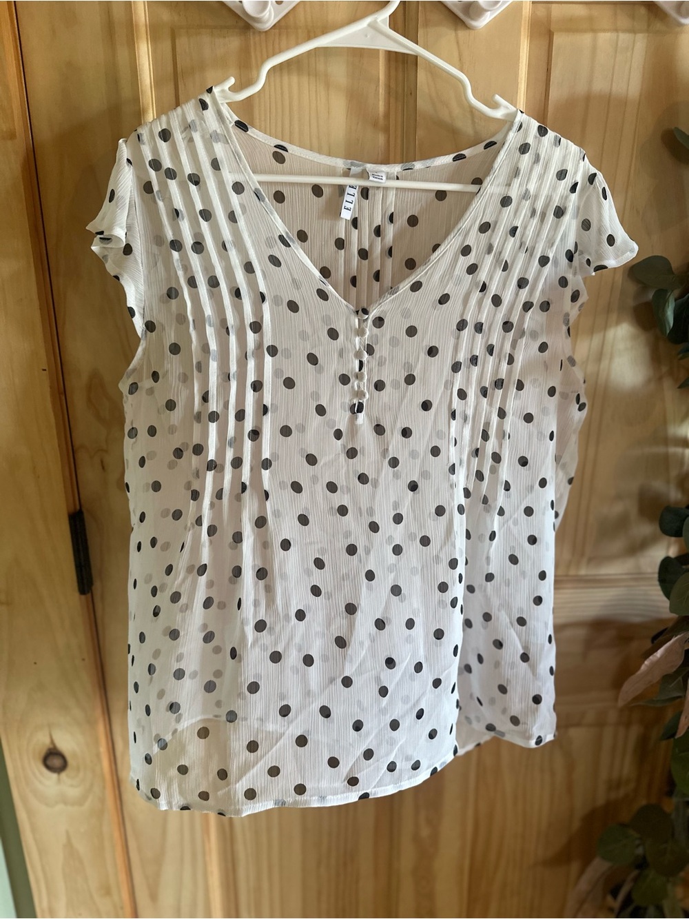 Elle White Polka Dot V-Neck Cap Sleeve Blouse